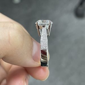 18K Real Gold Lab Grown Diamond Rings IGI Certified for Engagement Wedding