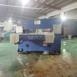 Automatic Computerized Hydraulic Cutting Machine High Cutting Capacity 610MM