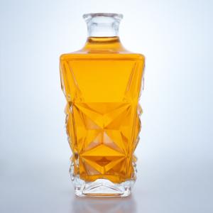 China Unique Design 800ml Glass Bottle for Beer Gin Rum Champagne Brandy Whisky Clear Flint on sale