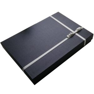 Custom Design Paper Recycled Paper Gift Boxes Black shirt gift box with ribbon