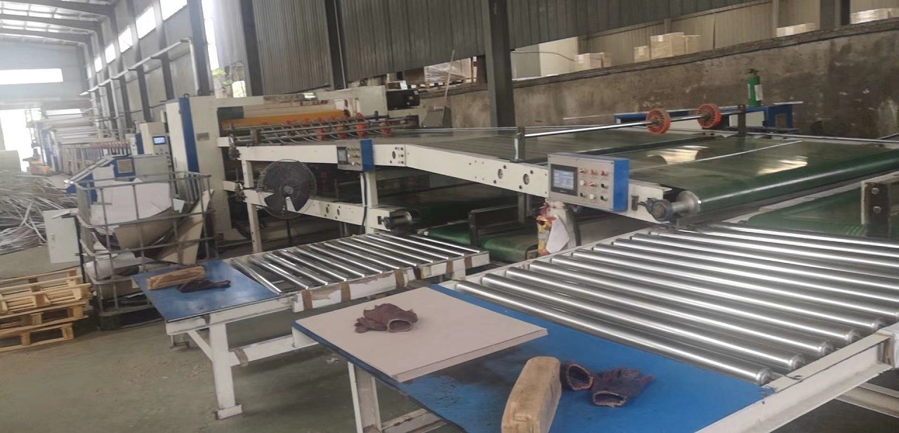 Driving and Slitting Machine, Large Round Knife, Automatic Side Moving