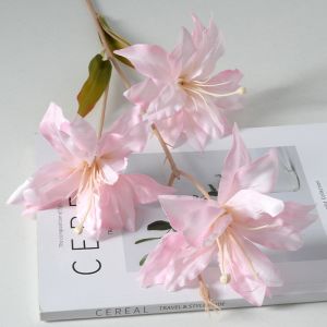 China Silk fabric lily wedding road guide home living room decoration artificial flower on sale