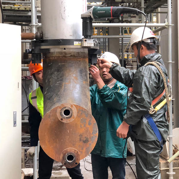 Buy 26" Split Frame Pipe Cutting Machine High Accuracy With Adjustable Tooling Slides at wholesale prices