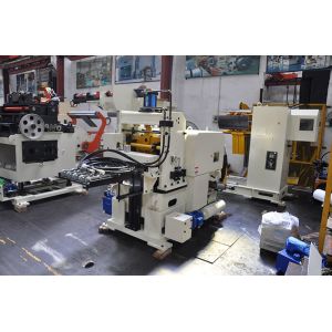 Metal Strip Unwinding Equipment , Double Head Material Rack Punch Feeder