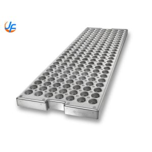 China RK Bakeware China-Customized Auto Bake Serpentine Bundt Cup Cake Tray on sale