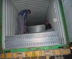 Hot Dipped Galvanized/Electro Galvanized Welded Wire Mesh Panels