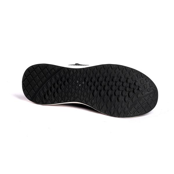 Steel Toe Fly Knit Safety Shoes With Air Mesh Lining And Metal Eyelets