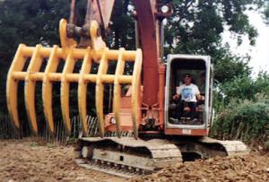 China iso9001 Mn Q355 Excavator Root Rake For Farm Job on sale