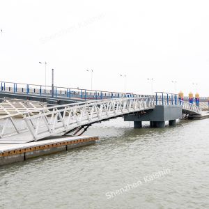 Durable WPC Floating Marine Docks Decking Aluminum Alloy Float Pontoon