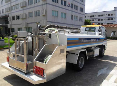 Buy 70KM/H GSE Portable Toilet Truck 4000L Sewage Tank at wholesale prices