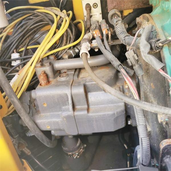 Shanghai of Used Korea-made Rubber Track Volvo EC80D Mini Excavator 2800 Working Hours