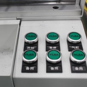 Special-Shaped Hardware Cutting Machine