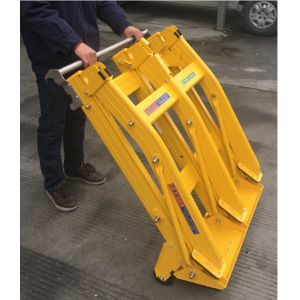 LED Arrow Collapsible Vehicle Interception Barrier Yellow
