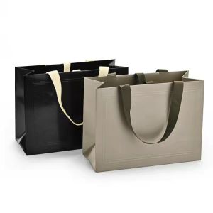 Varnishing Surface Custom Printed Paper Bags Jewelry Luxury Gift