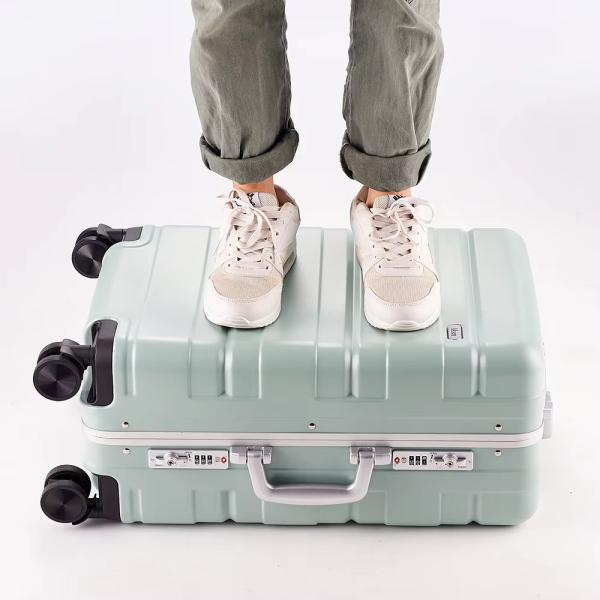 Outdoor Travel Trolley Suitcase Sets with Aluminum Trolley and 360 Degree Spinner Wheel