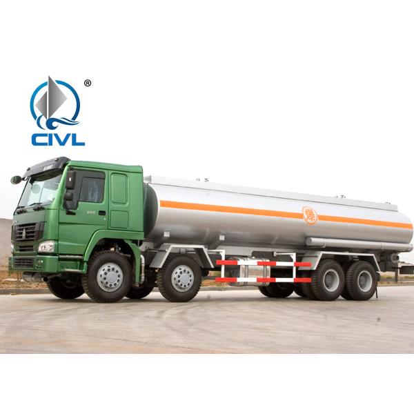SINOTRUK HOWO Oil Tank Truck 8X4 38000L 266-371HP With Oil Pump And Pipe EURO2/3 LHD Or RHD