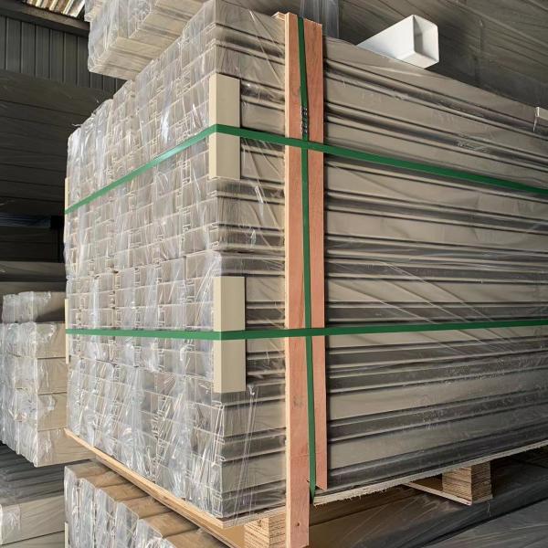 White Vinyl Fence For Backyard And Garden Privacy Needs