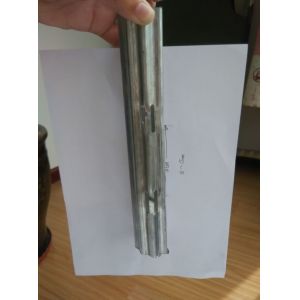 Solid Durable Vineyard Trellis Stakes , Galvanised Metal Fence Posts Eco