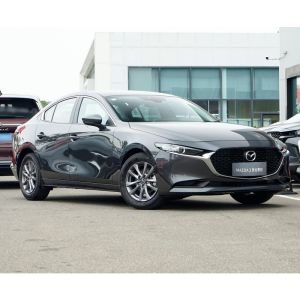 Changan Mazda 3 Compact Car R16 Manual Transmission Fuel Vehicle Enclave for