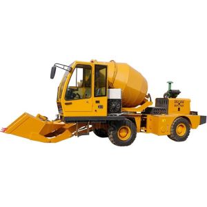 Self Loading Mobile Concrete Mixer Truck High Efficiency For Urban Construction
