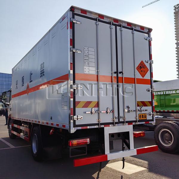 HOWO TX Explosive Dangerous Goods Transport And Delivery Truck For Sale