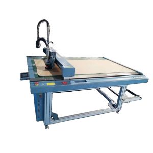 Quality Flexible Inkjet Cutting Plotter 1500*1000mm Cutting Scope for Label Printer HP45 Ink Box for sale