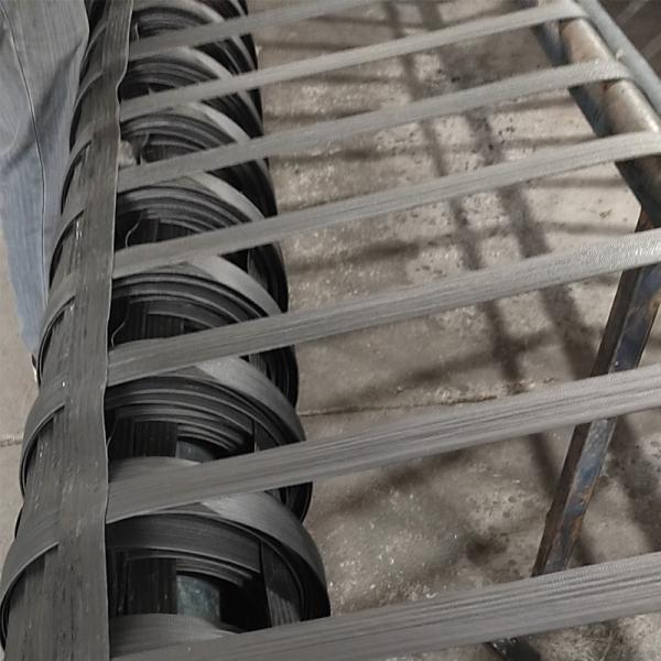 Fiber Reinforced Plastic Geogrid High Strength Polyester Bixial Geogrid Fiber Plastic Geogrid For Road Construction