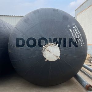 Yokohama Type Floating Hydro Pneumatic Fenders 2500x5500mm ISO 17357