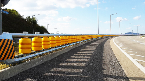 EVA Yellow Safety Roller Barrier Highway Rotating