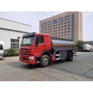 Sinotruk LHD Oil Fuel Tanker Truck 400L 20cbm 371HP