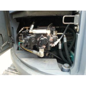 Used Kobelco SK135SR-2 Excavator