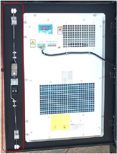 Heat Insulated Wall Mount Steel Outdoor Telecom Cabinet With Air Conditioner Cooling