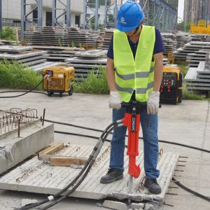 Vibration Attenuation Handheld Hydraulic Breaker Impact Frequency 1500-2400rbm