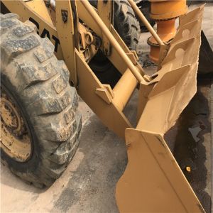 caterpillar 910 loader made in japan cheap price good condition