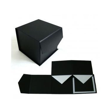 Special design customized Japanese style flat pack folding box with magnet