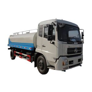 China Diesel Water Truck Equipment Sprinkler 10 Cub Meters Manual Transmission on sale