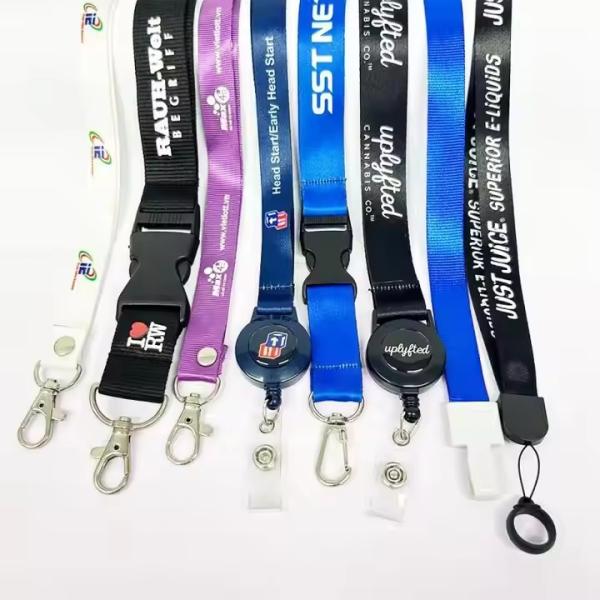 Custom Logo Lanyard with Silkscreen Printing and Metal Hook Attachment for