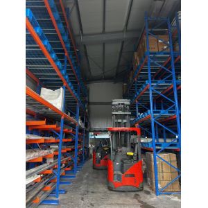 Prefabricated Steel Warehouse with Stainless Steel Gutter System Environmentally