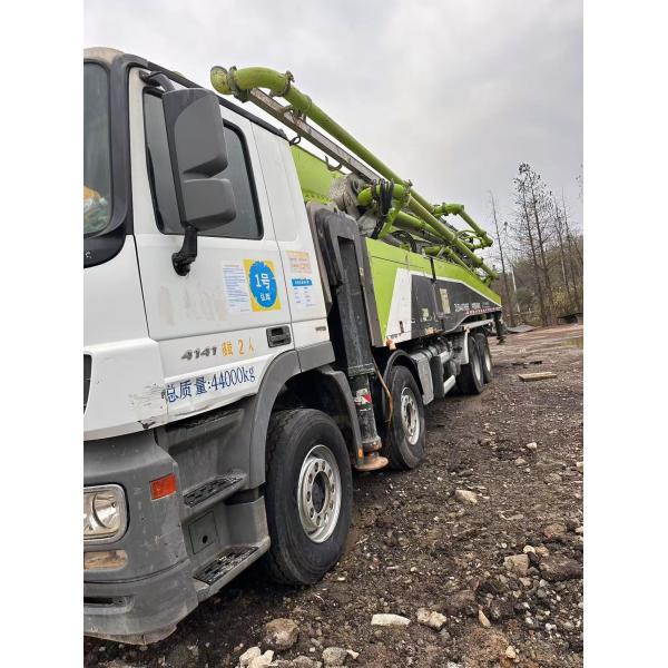 2019 Special Sale Zoomlion 63m Concrete Pump Truck Maximum Cloth Height 62.1M Shaft Number 4 Used for Construction Projects