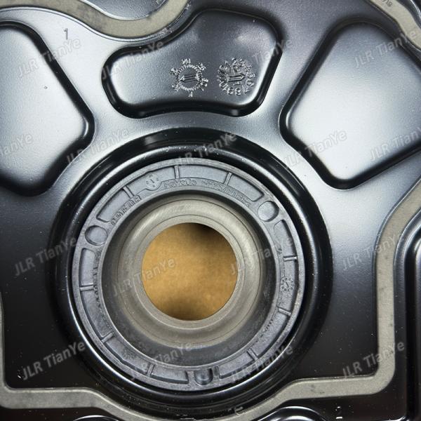 Land Rover Car Accessories Crankshaft Front Oil Seal Cover LR011995 AJ812108