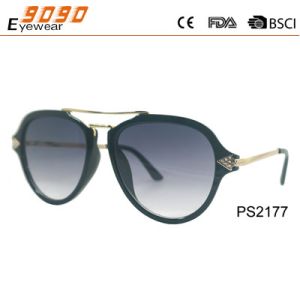 New arrival and hot sale of plastic sunglasses with big frame ,suitable for