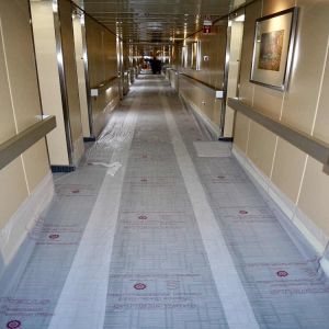 Anti Paint Spills 24 Inch 3,4mil Self Adhesive Carpet Protector Film For Hotel