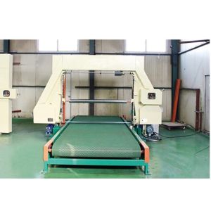 Quality Mesh Belt Foam Horizontal Cutting Machine With Vacuum , High Speed for sale