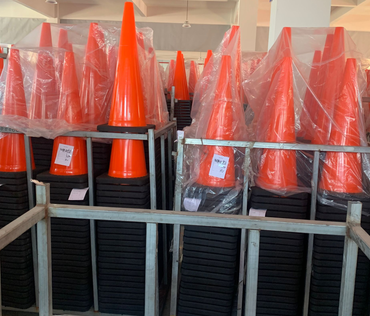 High Visibility 90CM 36" Height Black Base Traffic Cone for Road Safety Traffic Management