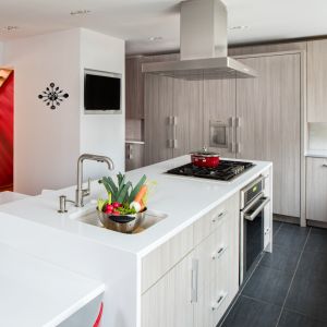 Wood Grain Melamine Finish Kitchen Cabinets With Pantry L Shape