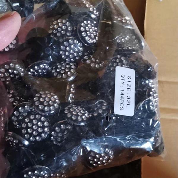 Wholesale 16l-80L color crystal acrylic Upholstery Buttons For Clothing