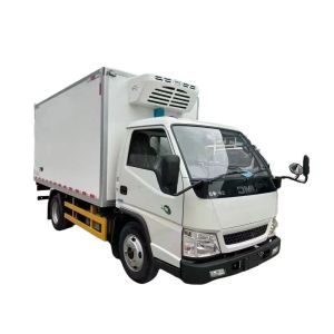 Quality 4x2 JMC 16-18CBM Freezor Van Fruits Vegetables Milk Delivery Mobile Refrigerator Truck with 1-10T Capacity in Ghana Market for sale