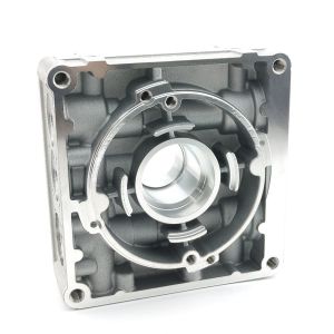 Customized Aluminum Precision Die Casting for Auto Engine Burr Cleaned Surface