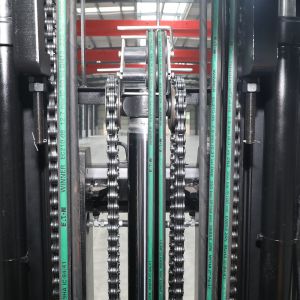 3000kgs Loading Capacity Diesel Powered Forklift 2682 * 2090 * 1225mm