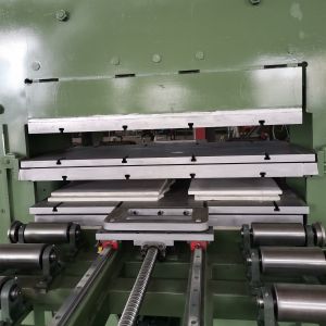 2.5kW Hot Press Machine for Rubber Products Making in Automatic Manufacturing